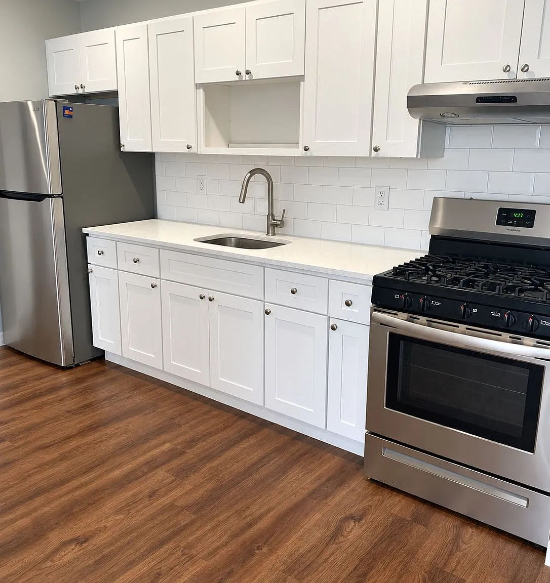 2 bed, $2,128 — Photo 2
