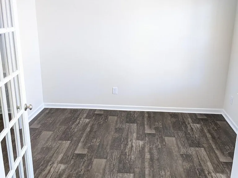325 Sequoia Dr — Photo 3