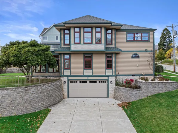 205 West Jackson STREET, Port Washington, WI 53074