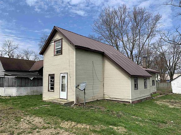2nd image of 114 Bosman St