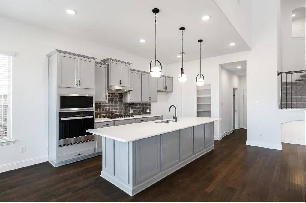 Building Photo - 1728 Canals Dr