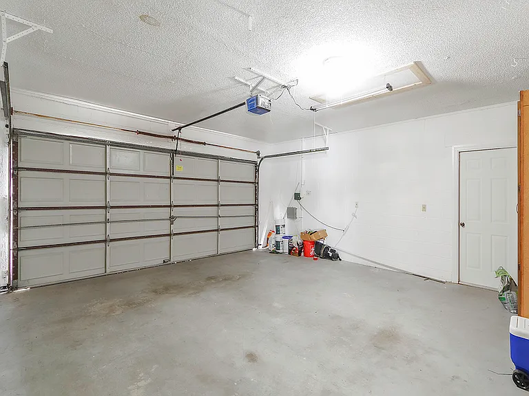 8318 Palma Vista Ln — Photo 27