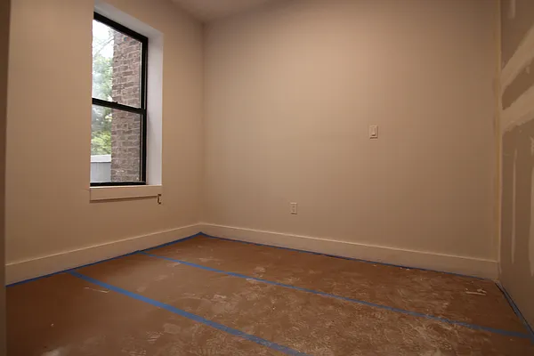 Rented by Nooklyn NYC LLC | media 41