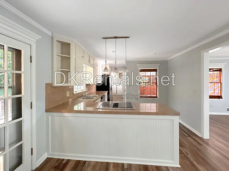 1580 Bainbridge Ln — Photo 5