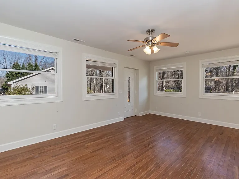 518 Buttonwood Dr — Photo 17