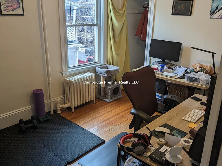 44 Easton St #2E — Photo 6