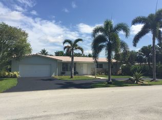 8725 SW 155th Ter, Palmetto Bay, FL 33157
