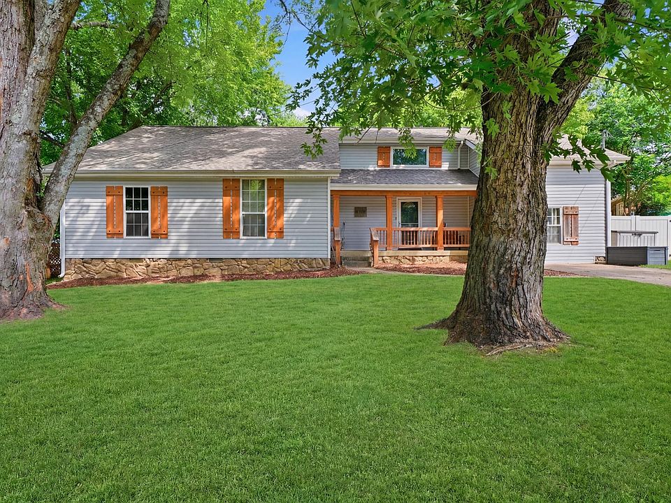 1st image of 529 Jasmin Dr
