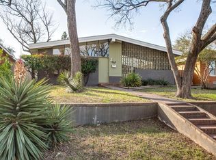 2712 W Jefferson Blvd, Dallas, TX 75211