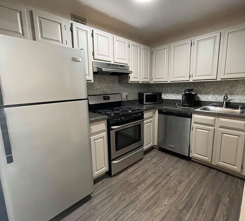 1st image of 12-03 26th Ave #2A