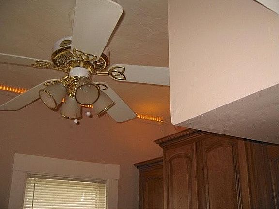 Kitchen fan