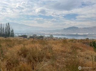 315 NW Deep River Court, East Wenatchee, WA