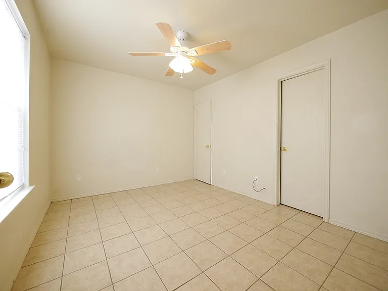 1621C Inca Dr — Photo 7