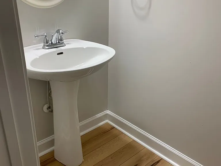 814 Maupin Ave — Photo 8