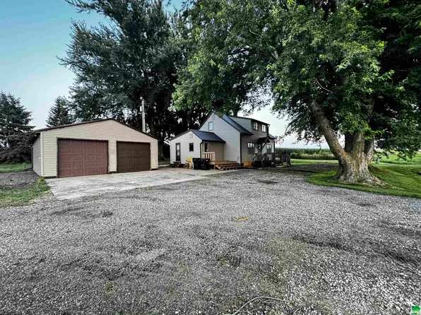 6489 L Ave, Washta, IA 51061