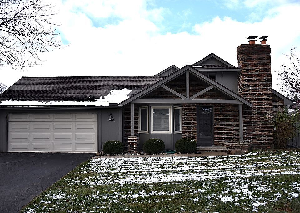 1st image of 44700 Lynn Dr