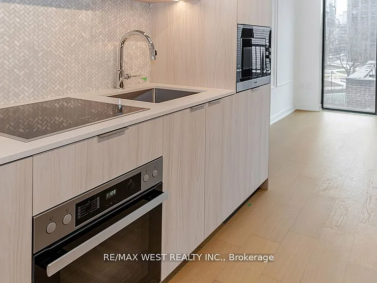 123 Portland St #403 — Photo 12