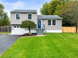 9475 Bygone Dr, Brewerton, NY 13029