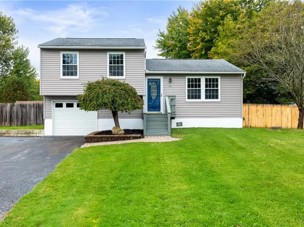 9475 Bygone Dr, Brewerton, NY 13029