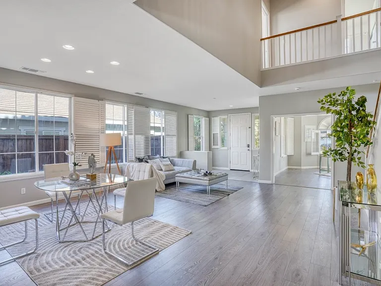 262 W Country Club Dr — Photo 15