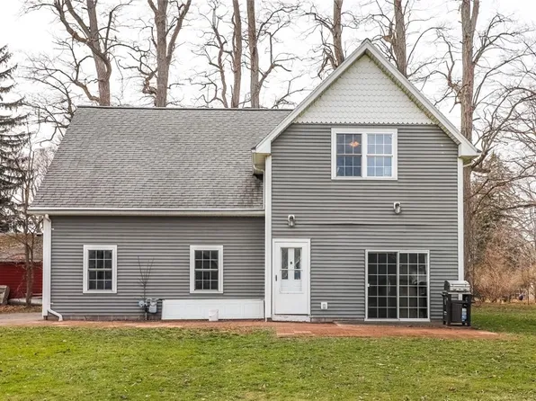 8389 Bay St, Sodus Point, NY 14555