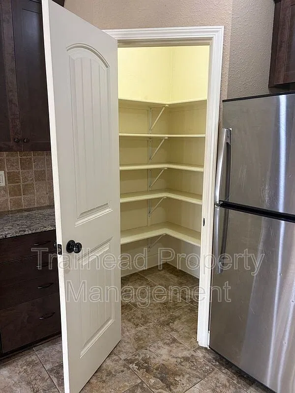 3 bed, 2.5 bath, 1500 sqft, $1,795 — Photo 4