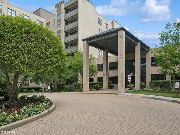 4545 W Touhy Ave APT 514, Lincolnwood, IL 60712