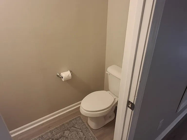 2137 Belmont Cir — Photo 7