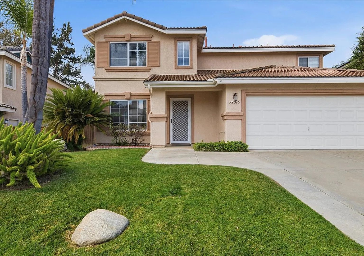Spacious Temecula Home in a Great Location — Photo 2