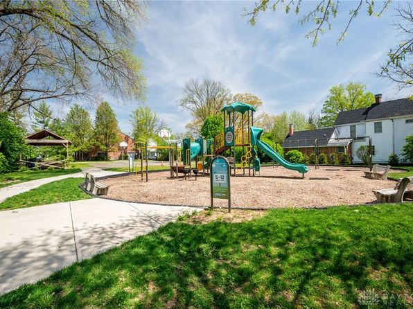 304 Cleveland Ave, Glendale, OH 45246