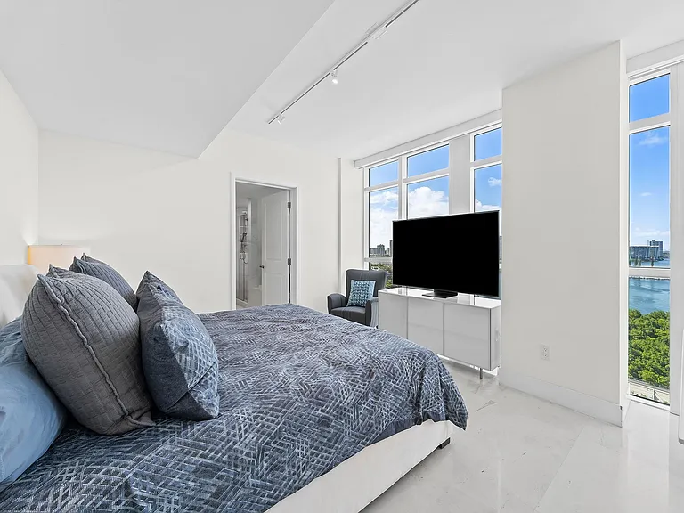 400 Sunny Isles Blvd #1608 — Photo 19