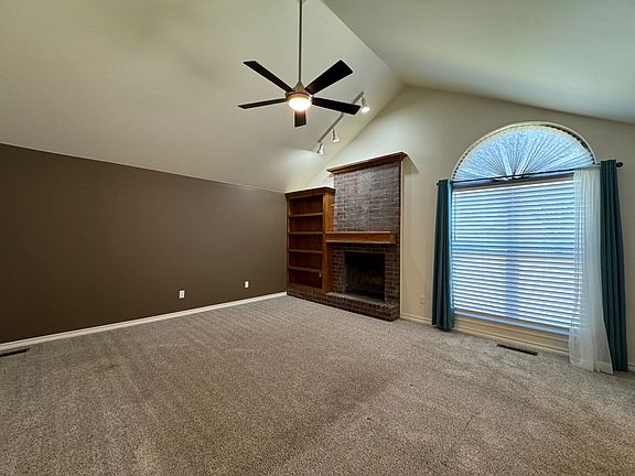 3rd image of 308 N Lockeport Dr