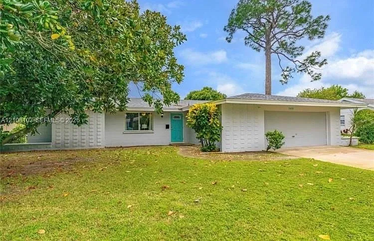 3405 18th Ave W