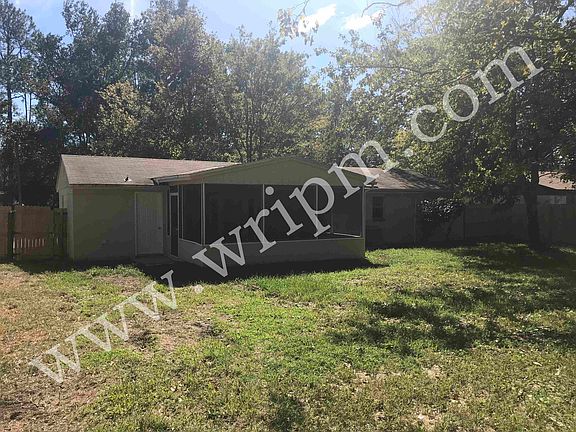 3rd image of 2704 Tina Ln