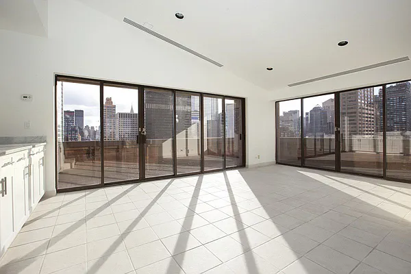 Rented by Nest Seekers International | media 7