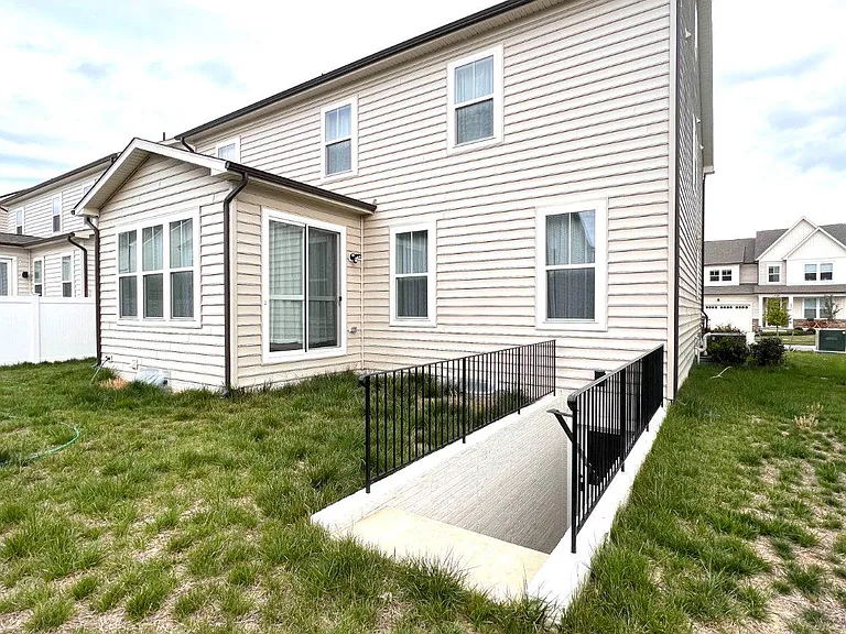 9875 Selkie Ln #BASEMENT — Photo 3