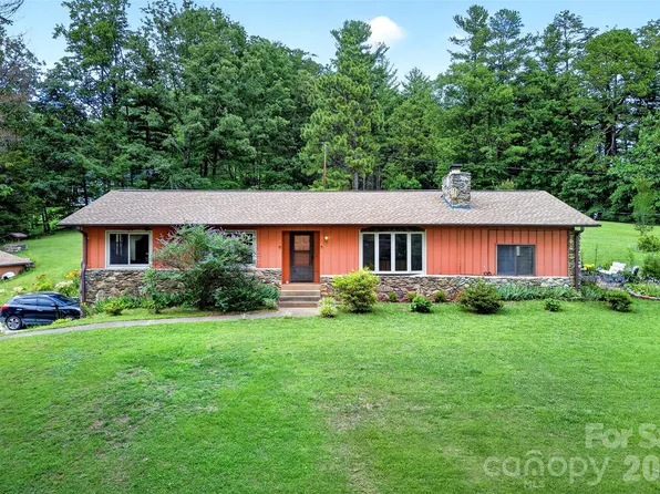 71 Green Vale Dr, Leicester, NC 28748