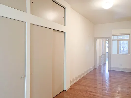 Rented by Ulas Real Estates Inc | media 8