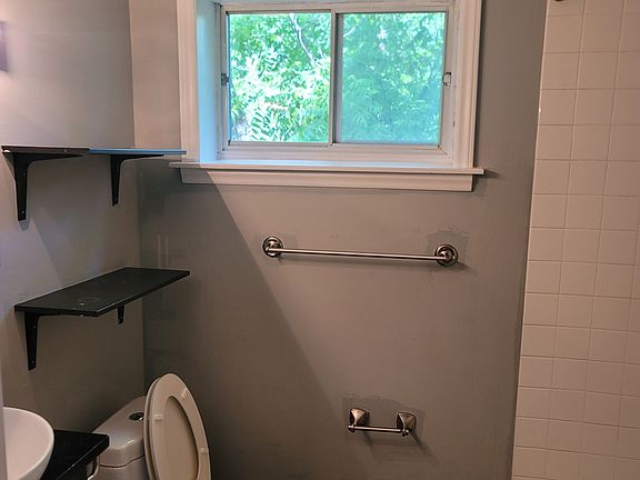 5th image of 1047 W Academy St