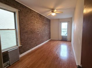 32-84 30th St #3L, Astoria, NY 11106
