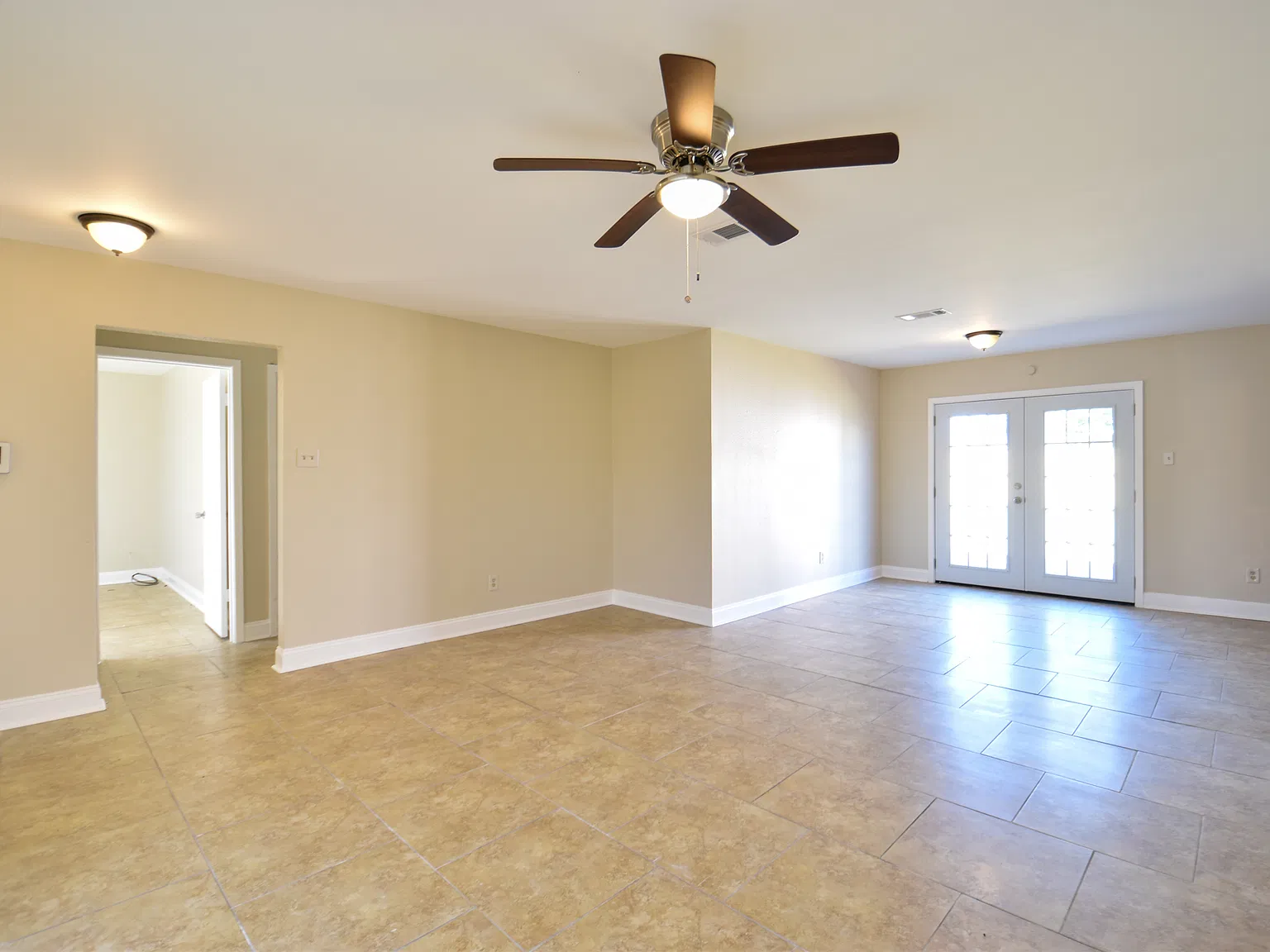 1849 Cinclair Loop - 1 — Photo 3