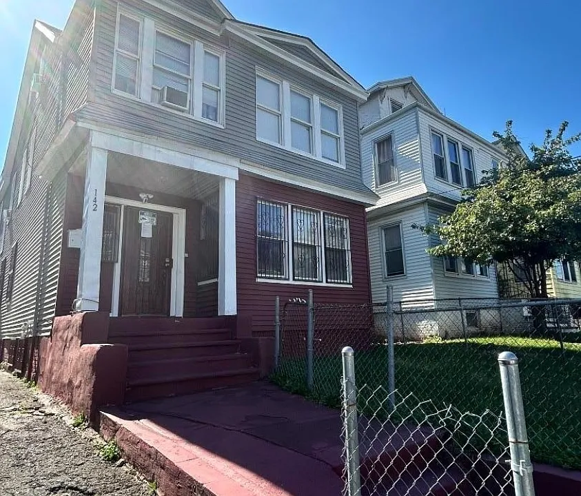 142 Mapes Ave #1-floor 2