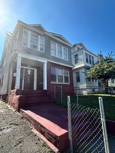 142 Mapes Ave Photo 1