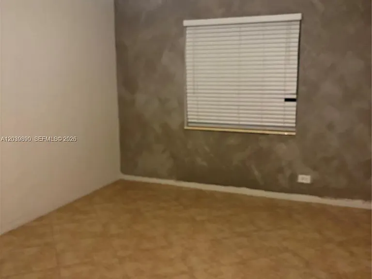 719 NE 16th Ave #719B — Photo 15
