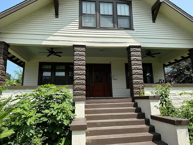 1701 Washington Ave #B — Photo 3