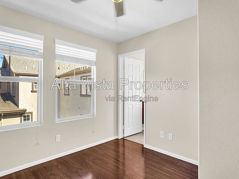 16916 Hutchins Lndg #73 — Photo 16
