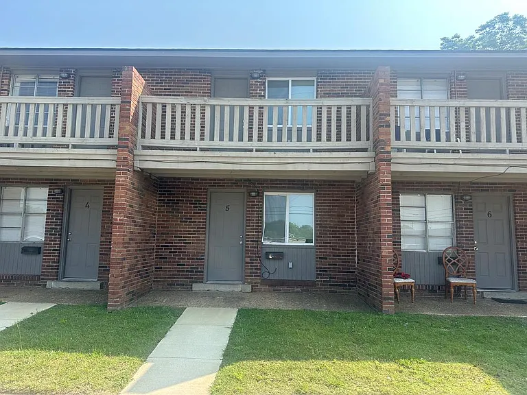 1213 Martin Luther King Jr Blvd — Photo 1