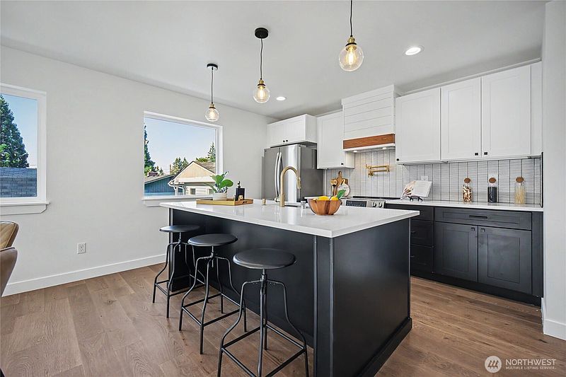 5th image of 5610 Rockefeller Avenue #2 & 3