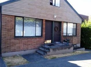 7119 California Ave SW APT 2, Seattle, WA 98136
