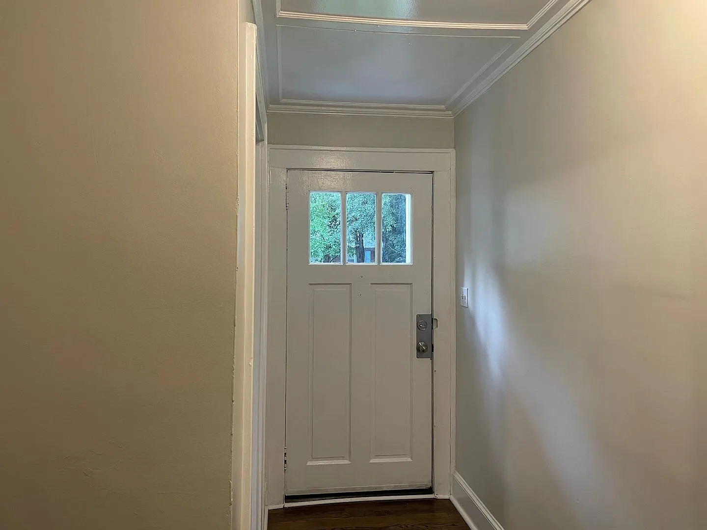 2 Bed, 1 Bath Home — Photo 3